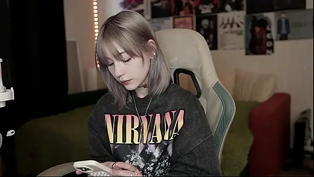 Snapshot of Traharaa chatting on 03-13-26, 01:40 Traharaa online show from 03-13-26, 01:40