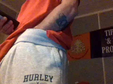 Snapshot of Tipski chatting on 01-21-25, 09:57 Tipski online show from 01-21-25, 09:57