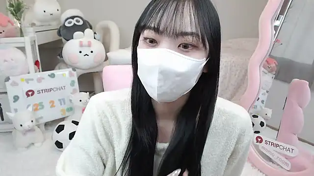 momo room online show from 02-11-25, 06:40