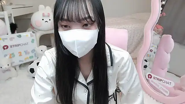 momo room online show from 02-16-25, 05:37