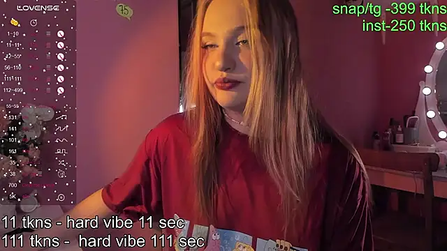 CarolineLovers online show from 11-27-25, 09:28