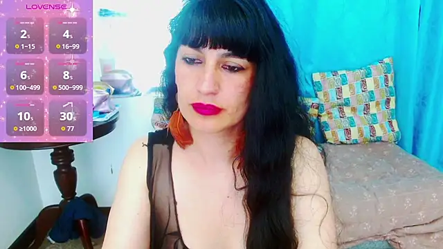 Snapshot of cristina_connor chatting on 10-16-25, 01:39 cristina connor online show from 10-16-25, 01:39