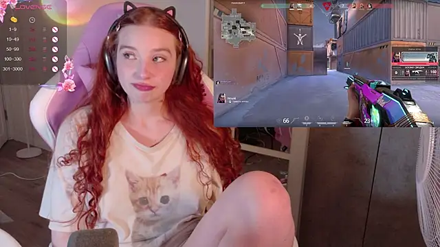 cinnabon girls online show from 10-23-25, 10:47