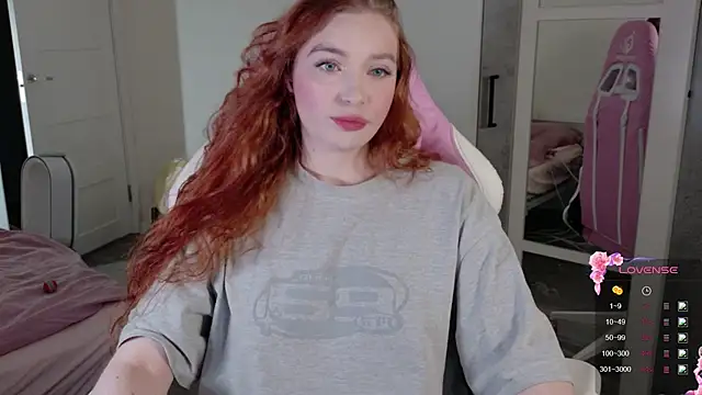 Snapshot of cinnabon_girls chatting on 02-13-26, 03:52 cinnabon girls online show from 02-13-26, 03:52