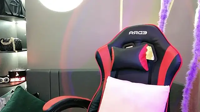 witch-39 online show from 12-27-24, 02:25