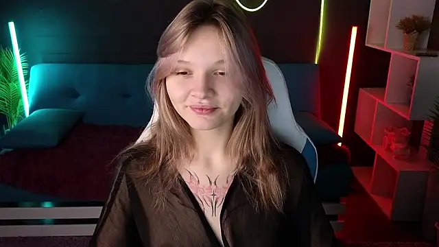 Snapshot of LitaBrom chatting on 12-07-24, 07:38 LitaBrom online show from 12-07-24, 07:38