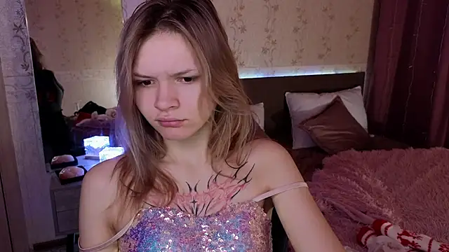 Snapshot of LitaBrom chatting on 12-26-24, 01:18 LitaBrom online show from 12-26-24, 01:18