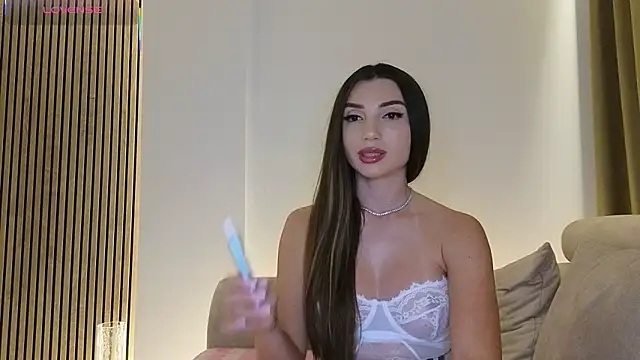 Snapshot of ReyaSophia chatting on 06-19-26, 08:56 ReyaSophia online show from 06-19-26, 08:56