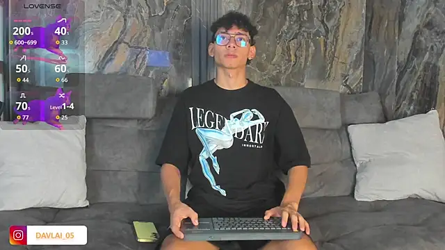 Daviid laidd online show from 12-22-25, 07:33