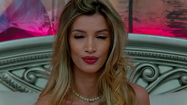 IvySamek online show from 03-03-25, 12:26