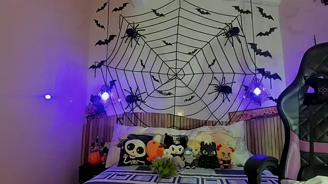 IamNayuta online show from 10-24-25, 04:20