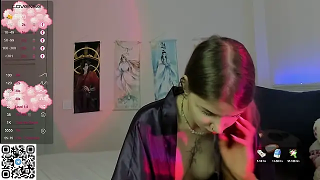 Snapshot of JorRoger chatting on 12-19-24, 10:21 JorRoger online show from 12-19-24, 10:21