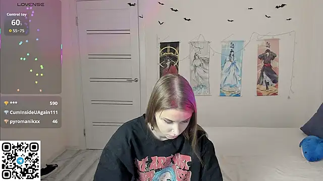 Snapshot of JorRoger chatting on 11-06-25, 03:18 JorRoger online show from 11-06-25, 03:18