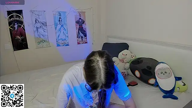 Snapshot of JorRoger chatting on 11-23-25, 01:49 JorRoger online show from 11-23-25, 01:49