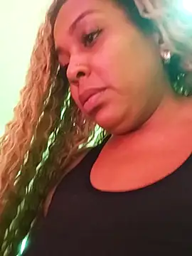 ELLA KELLY online show from 09-17-25, 11:45