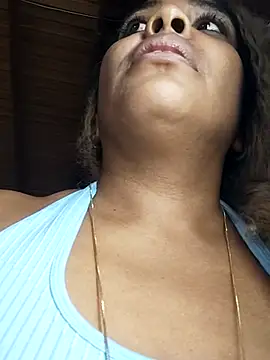 ELLA KELLY online show from 11-29-25, 11:57