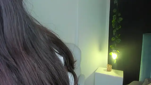 Snapshot of HarleyQueen_Robbie chatting on 01-05-25, 06:02 HarleyQueen Robbie online show from 01-05-25, 06:02