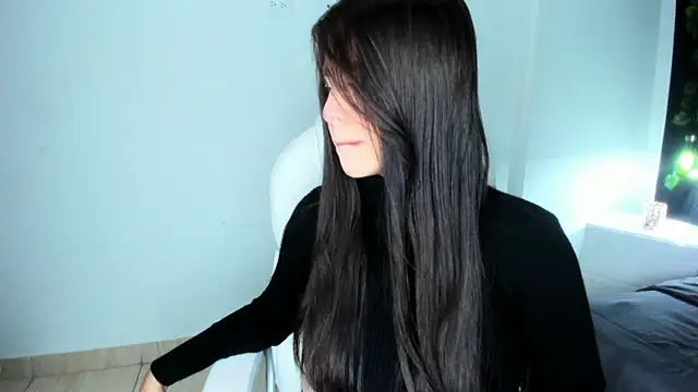 Snapshot of HarleyQueen_Robbie chatting on 02-24-25, 11:52 HarleyQueen Robbie online show from 02-24-25, 11:52