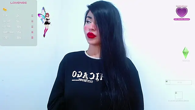 Snapshot of HarleyQueen_Robbie chatting on 10-31-25, 10:55 HarleyQueen Robbie online show from 10-31-25, 10:55