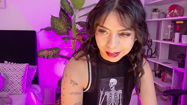 Snapshot of melany_naa chatting on 02-11-26, 10:26 melany naa online show from 02-11-26, 10:26