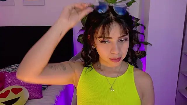 Snapshot of melany_naa chatting on 03-02-26, 11:55 melany naa online show from 03-02-26, 11:55