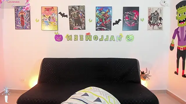 jonathanjoestar  online show from 10-14-25, 09:26