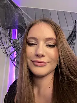 ChloeMarsch online show from 10-25-25, 04:09
