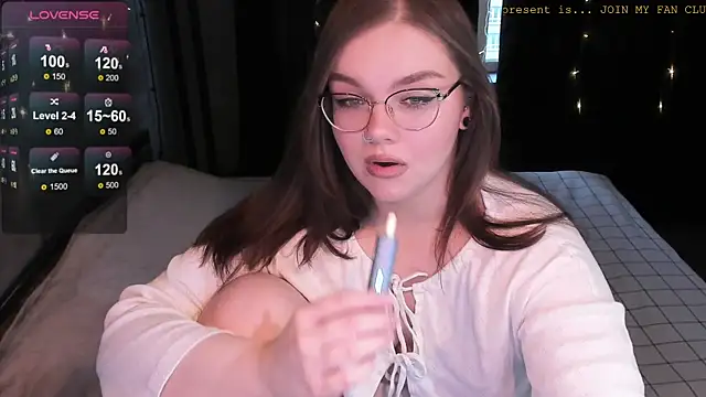 EvaBae online show from 12-24-24, 09:17