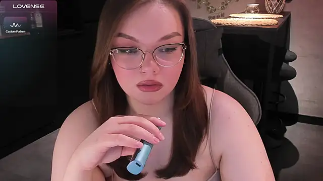 EvaBae online show from 02-01-25, 10:48