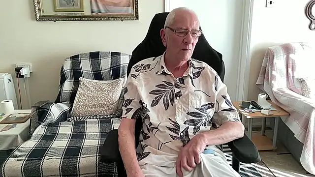 cutaboverest online show from 04-19-26, 04:50