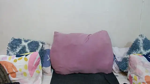Snapshot of Foxy_African chatting on 07-12-26, 03:52 Foxy African online show from 07-12-26, 03:52
