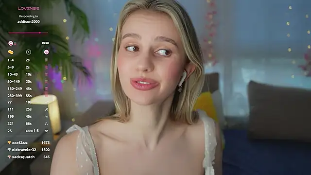 Fluffy-Angel online show from 01-26-25, 10:55