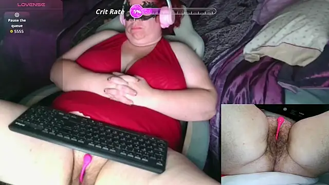 Snapshot of BBW-Ginger chatting on 11-12-25, 12:55 BBW-Ginger online show from 11-12-25, 12:55