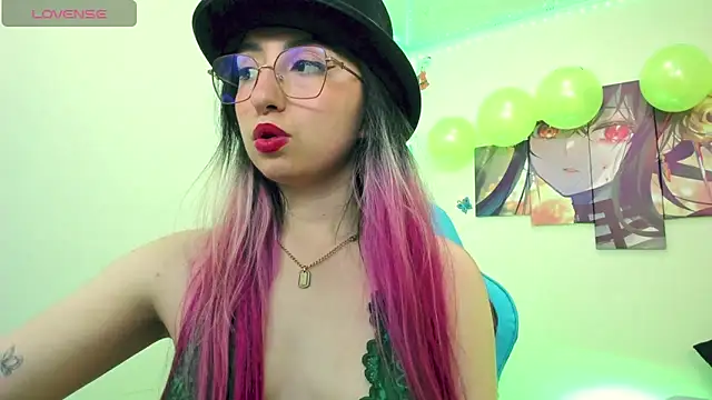 Julieta cott online show from 03-17-25, 12:41