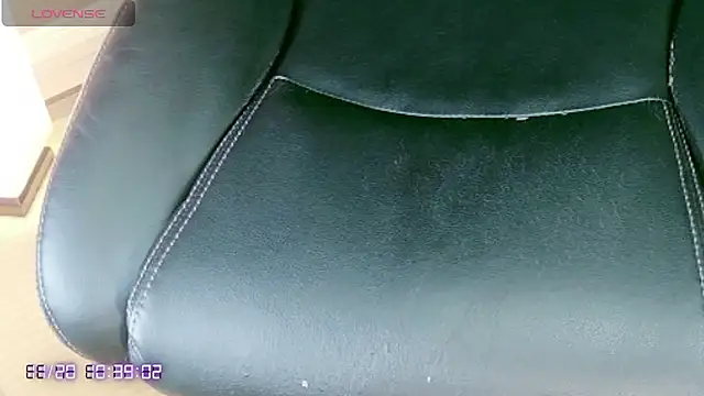 Hina-Happy online show from 11-20-25, 01:39