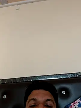 vini1754 online show from 01-12-26, 04:29