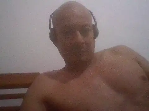 Snapshot of snoppie chatting on 02-19-26, 02:02 snoppie online show from 02-19-26, 02:02