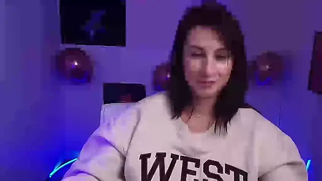 Loren Moa online show from 02-12-25, 04:11