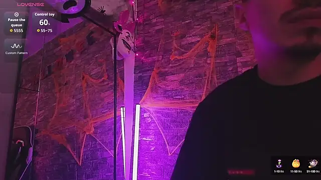 HotCouple 697 online show from 10-19-25, 09:04