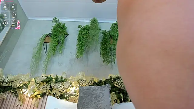 Lana Lann online show from 12-22-24, 04:48