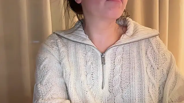 Snapshot of Sandysecret chatting on 02-11-26, 08:14 Sandysecret online show from 02-11-26, 08:14