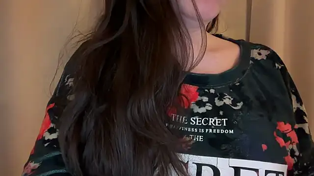 Snapshot of Sandysecret chatting on 03-05-26, 07:10 Sandysecret online show from 03-05-26, 07:10