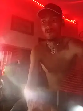 Snapshot of ZaddyBigDee chatting on 02-21-26, 12:22 ZaddyBigDee online show from 02-21-26, 12:22