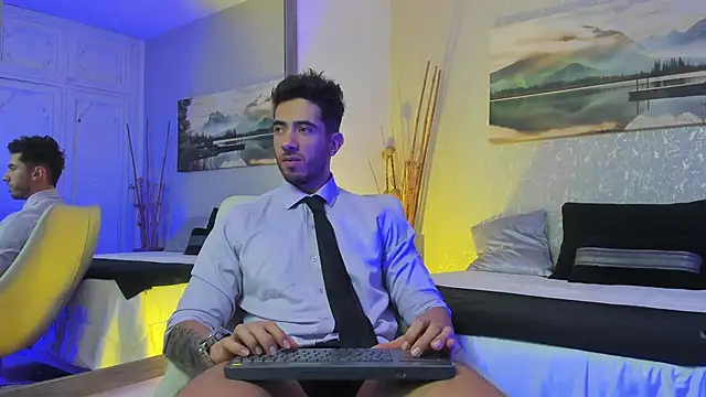 Snapshot of Nate_franco chatting on 01-11-25, 04:06 Nate franco online show from 01-11-25, 04:06