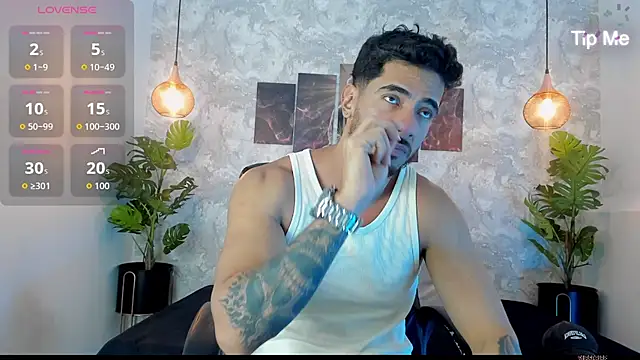 Snapshot of Nate_franco chatting on 11-18-25, 05:56 Nate franco online show from 11-18-25, 05:56