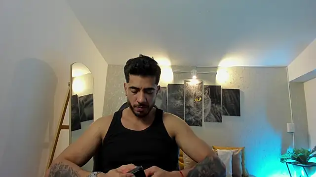 Snapshot of Nate_franco chatting on 11-20-25, 04:12 Nate franco online show from 11-20-25, 04:12