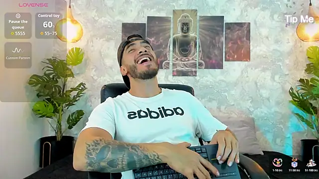 Snapshot of Nate_franco chatting on 11-25-25, 12:32 Nate franco online show from 11-25-25, 12:32