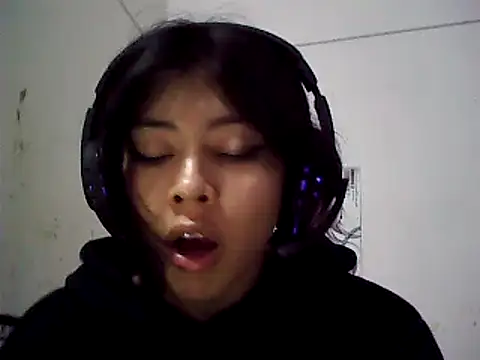 Snapshot of chinanochina chatting on 03-14-25, 03:48 chinanochina online show from 03-14-25, 03:48