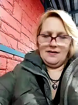 Forest-Lady online show from 02-22-25, 06:19