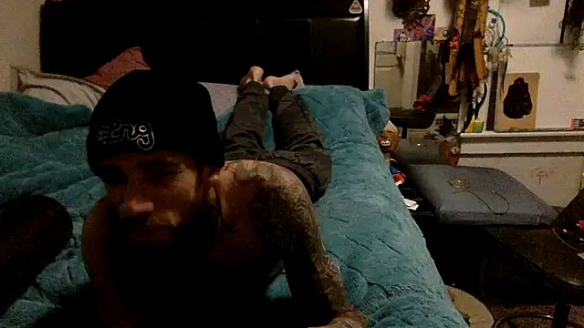 Snapshot of Robriguezxxx chatting on 01-08-25, 08:06 Robriguezxxx online show from 01-08-25, 08:06